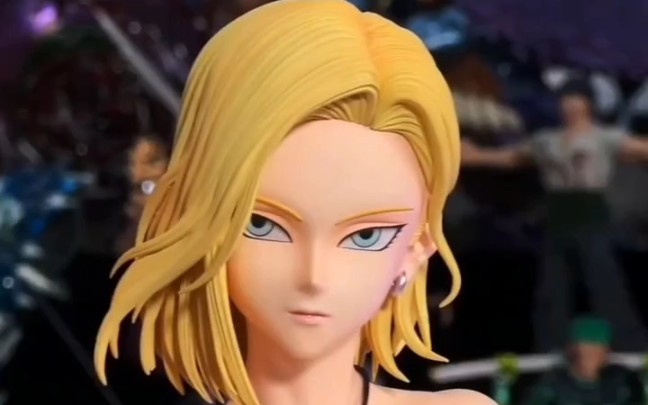 写实和动漫你喜欢哪种风格呢? #人造人18号 #七龙珠手办