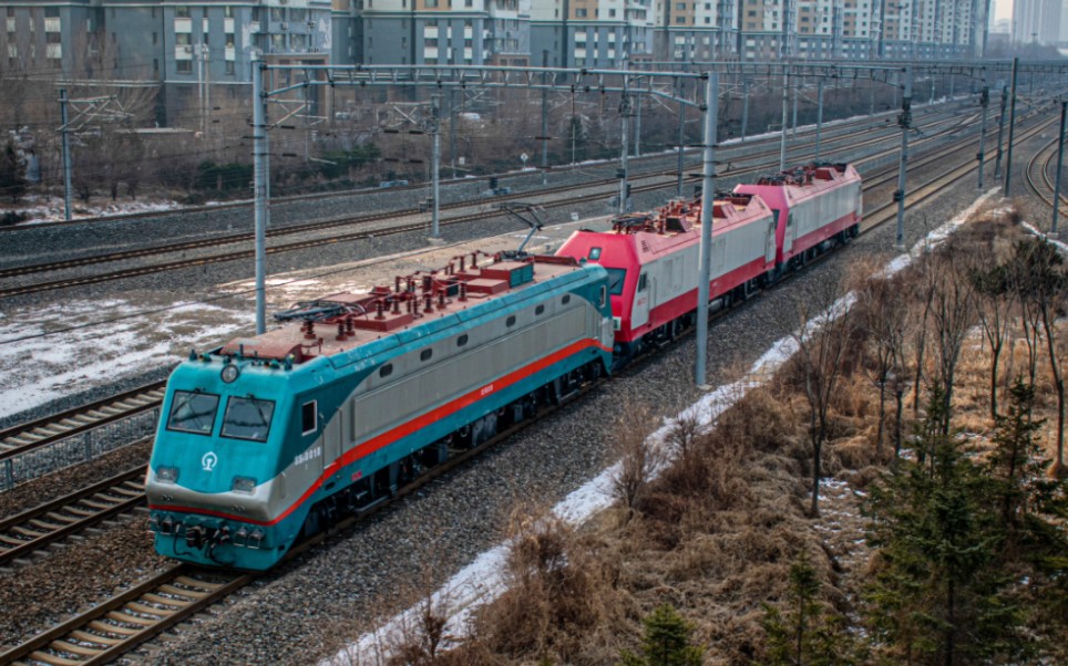 许久不见的青蛙 沈局沈段ss9-0010牵引ss9g-0121 ss9g-0090驶出沈阳站