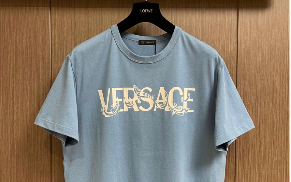 介绍一下高仿versace范思哲logo 印花情侣款短袖t恤