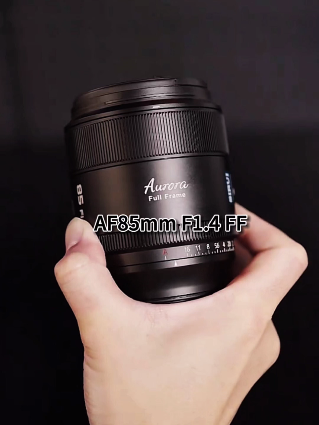 开箱上手思锐光学新品AF85mm F1.4全画幅自动镜头,仅售3399,9组14片结构,15片光圈叶片,最近对焦距离0.85m,67mm滤镜接口,具备索尼E/…哔哩哔...