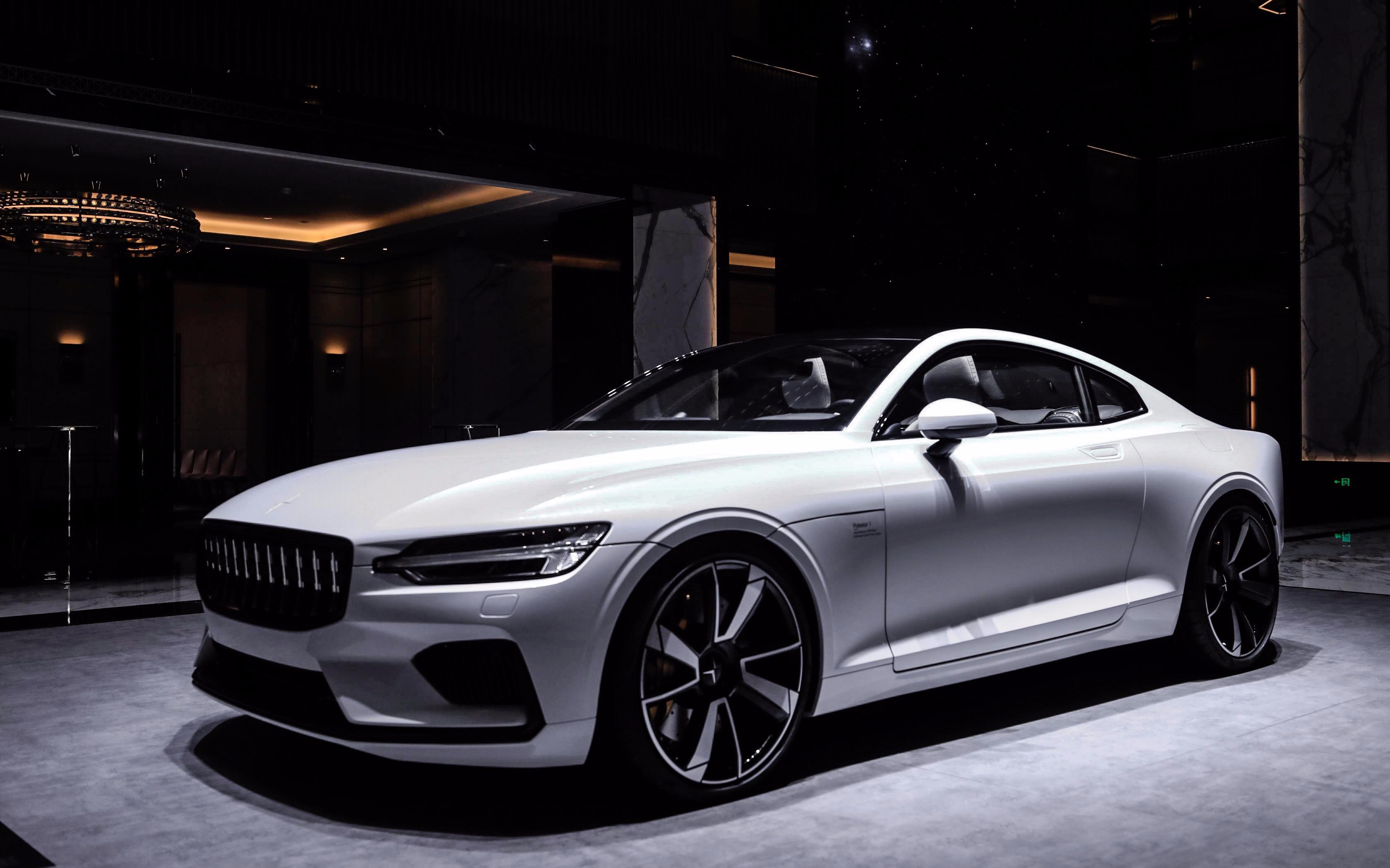 沃尔沃纯电动polestar2上市,0-100公里/小时加速时间小于5s!