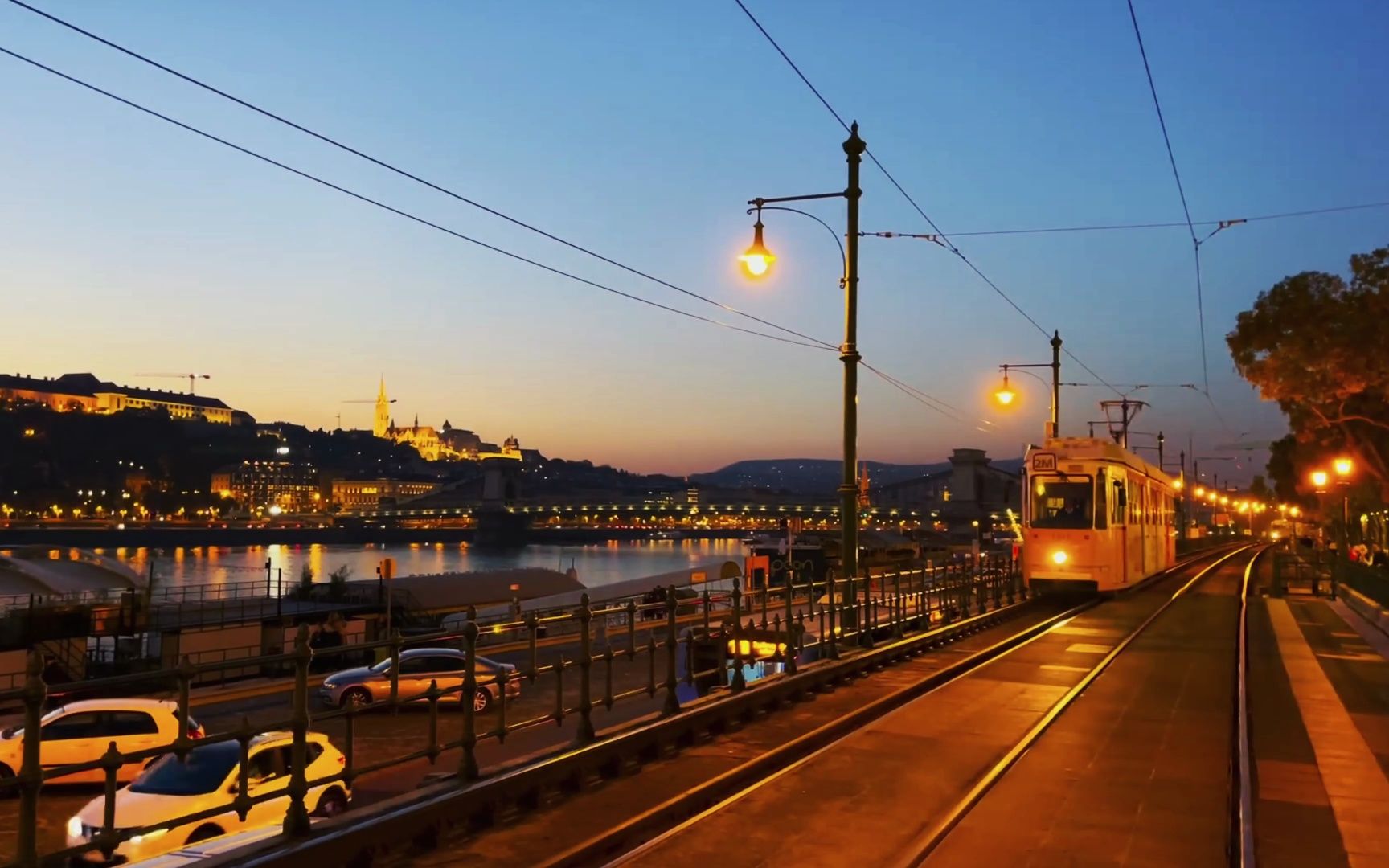 [图]布达佩斯·Budapest｜走在多瑙河边上爱上这座城市的灵魂游荡