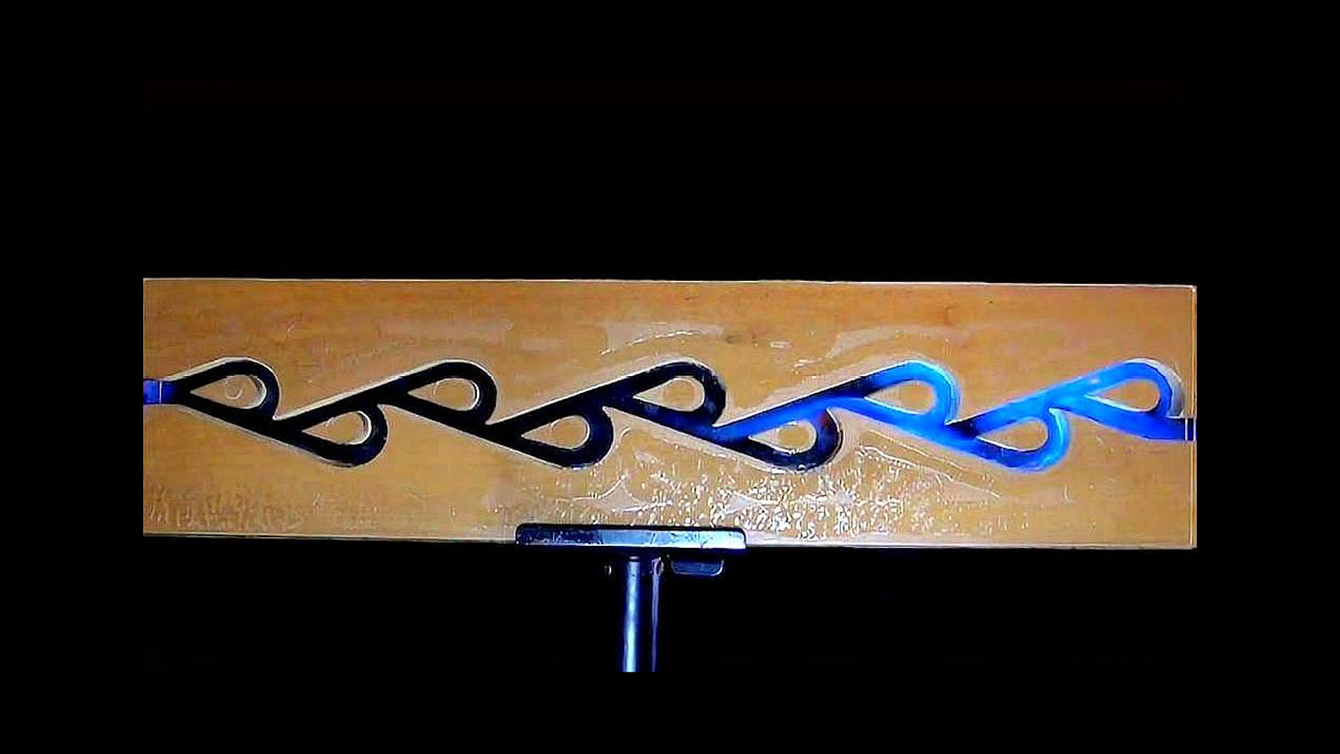 不可思议的特斯拉阀,能让火焰加速的神奇装置,这是什么原理?