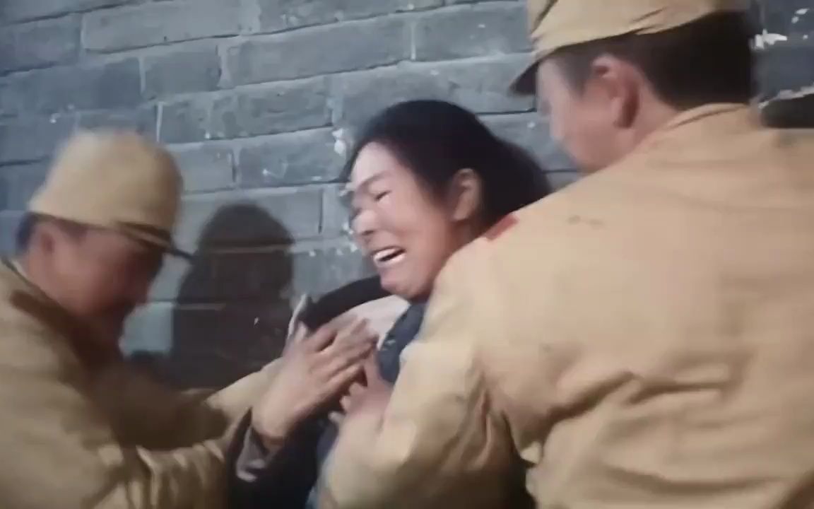 南京大屠杀时,53岁妇女回家取食物,惨遭一众日军"欺负"
