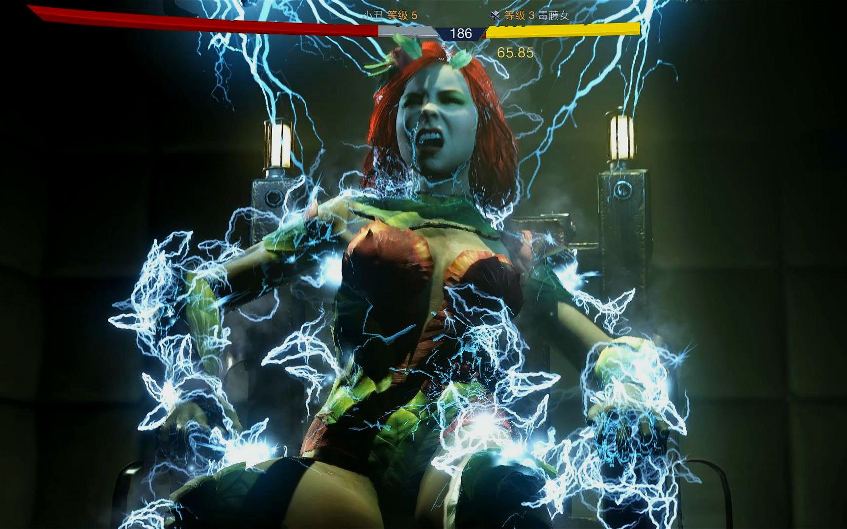 小丑把毒藤女打晕后还用电刑折磨太狠了不愧为来自地狱的小丑