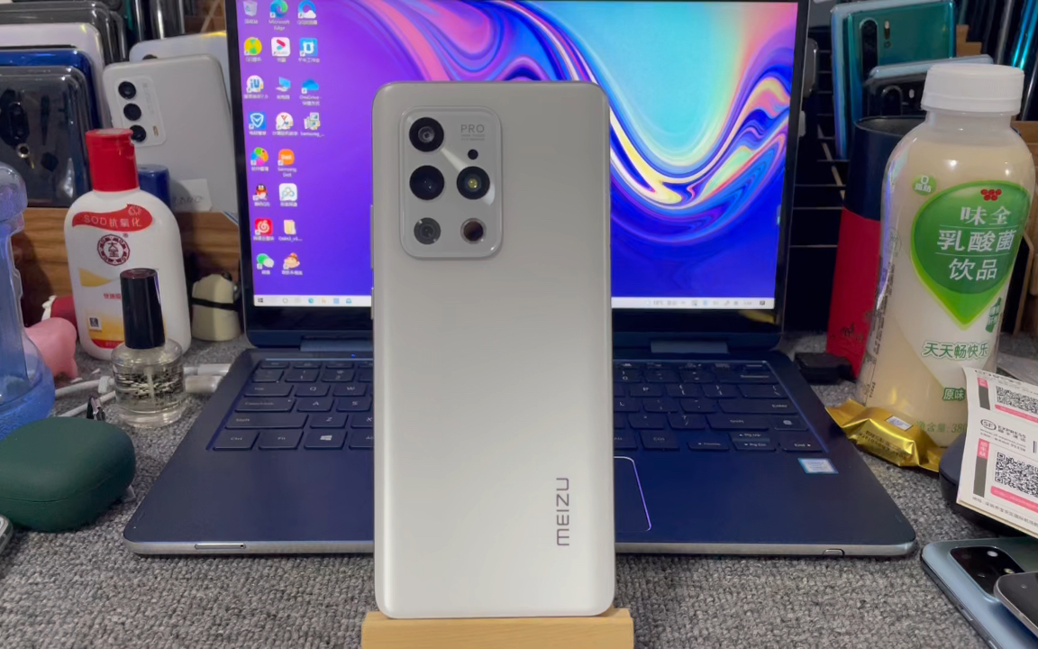  真香旗舰>魅族18pro飞雪流光上手体验