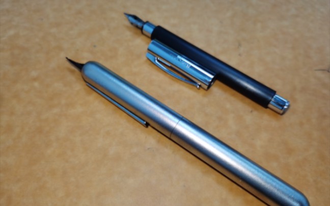 钢笔 粗尖 随写