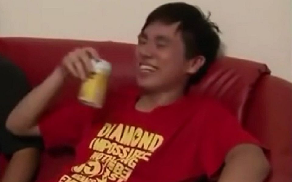 连续打电动一小时的阿伟