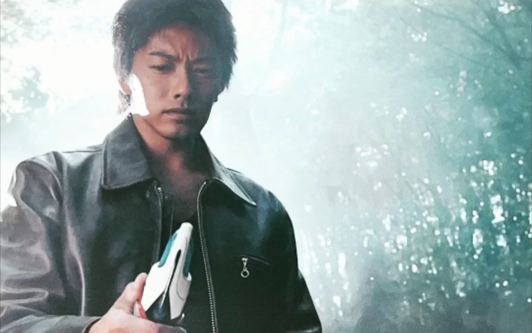 [桐岛优介]准哥在instagram也发了照片,还是二十年前的剧照!