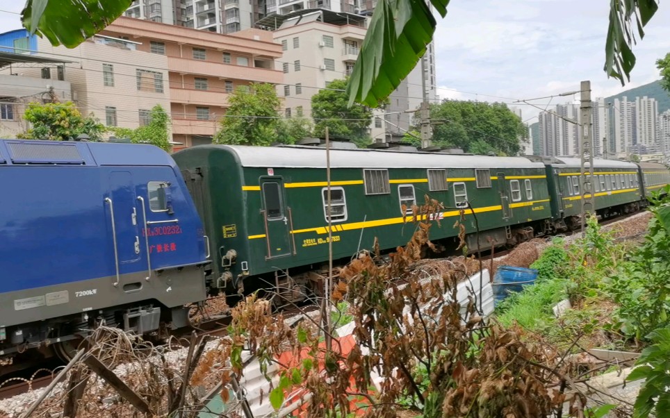 广铁长段hxd3c0232牵引k1095限速通过良村跨线桥