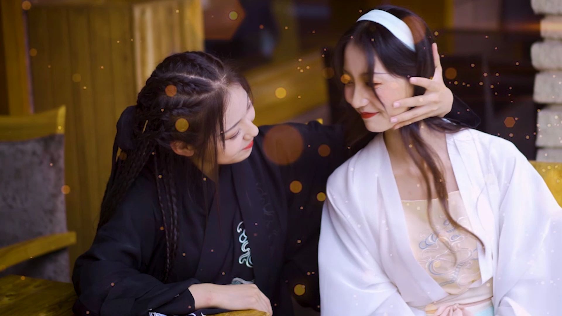 【赭颜汉服】故乡的百合花开了啊