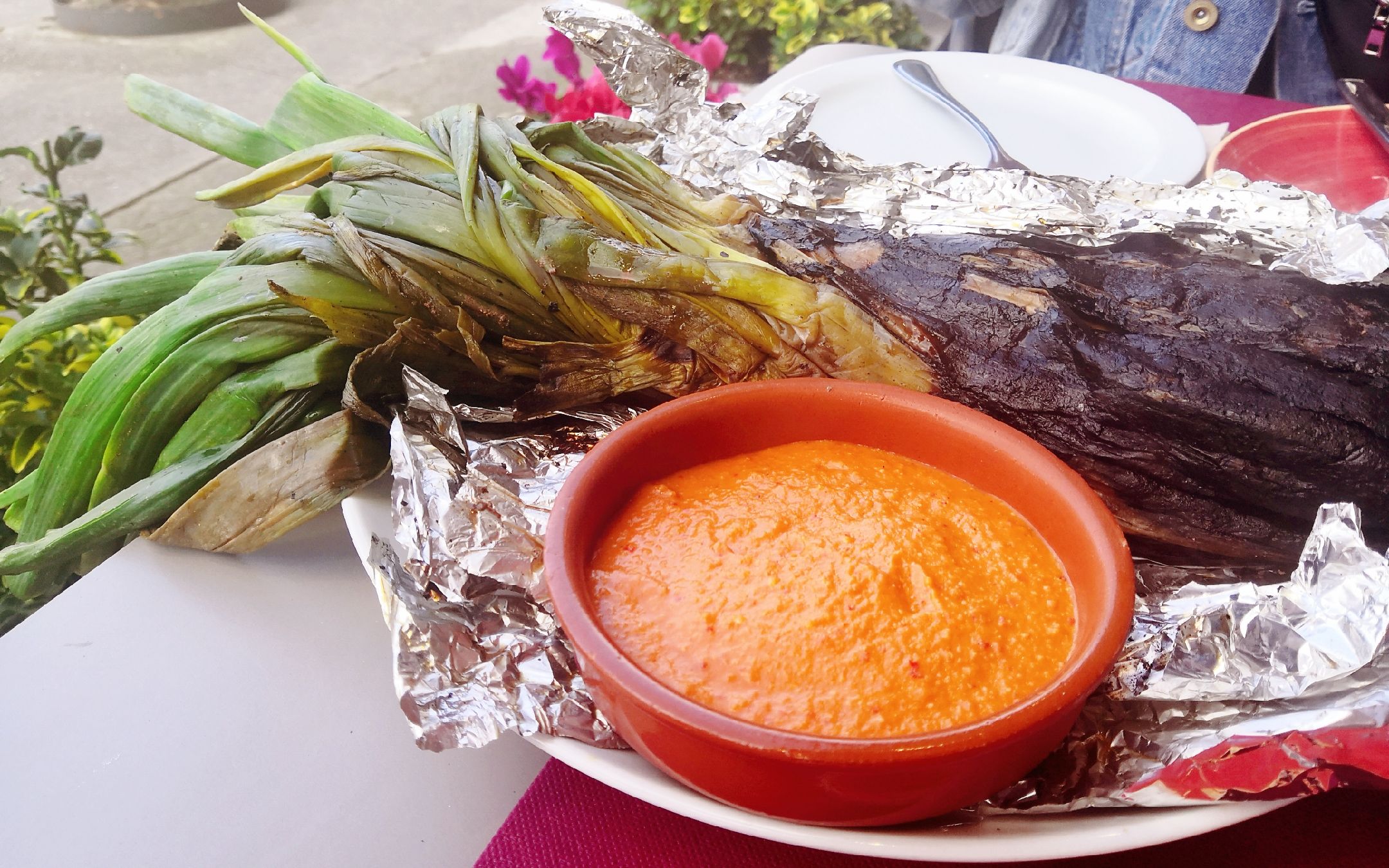 【烤大葱节】你听说过吃烤大葱比赛吗?去西班牙村看看!