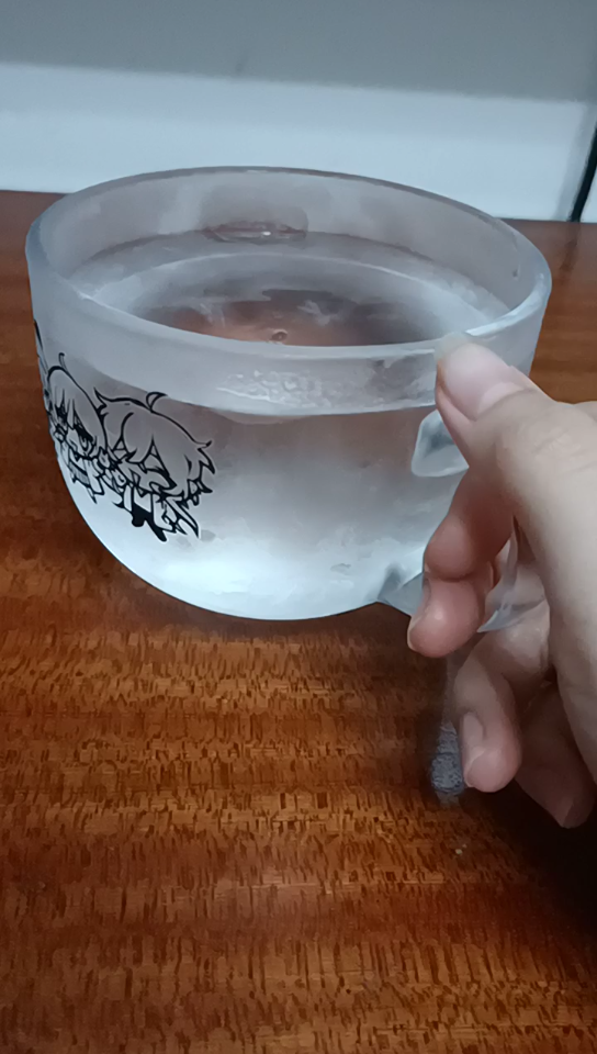 杯中水结冰图片图片