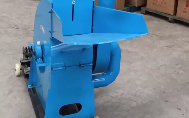 500型万能粉碎机(时产2吨)无尘,无烟,粉碎效果一目了然