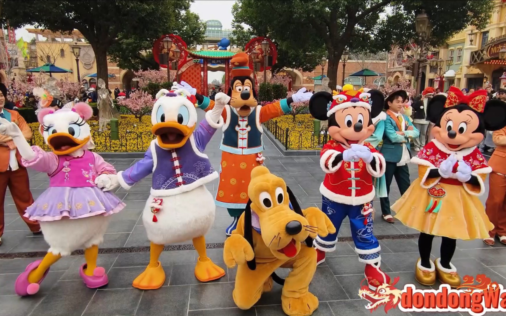 【上海迪士尼】米奇大街上海摇摆舞 2024新春