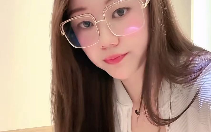白皙 微胖 丰满 性感 眼镜妹 瑜伽裤 瑜伽 运动 科普 教学2023_10299