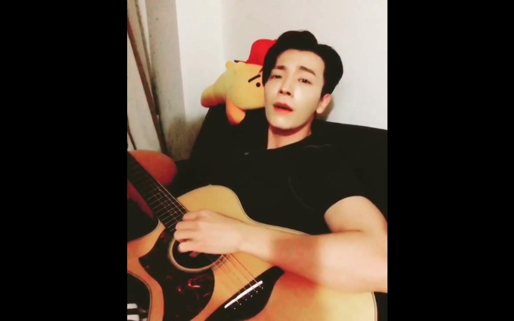 【suju东海】十项全能的东嘿 没啥是不会的 犯规犯规 吉他撩人 lee