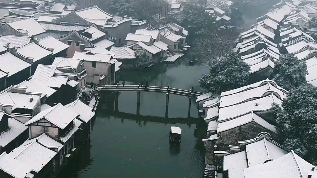 [图]最期待的就是南方的一场雪风花雪月都好看爱恨情仇都浪漫心里想念的人，总是能相遇的