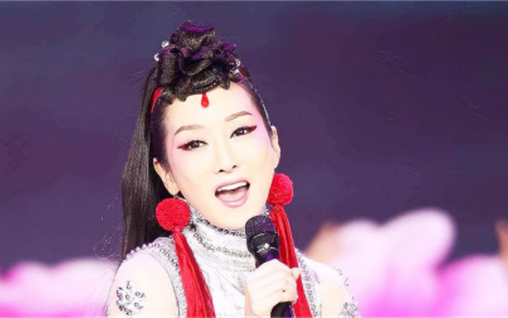 原来萨顶顶唱《九儿》才是王者!高音开口惊艳,原唱听了都服气