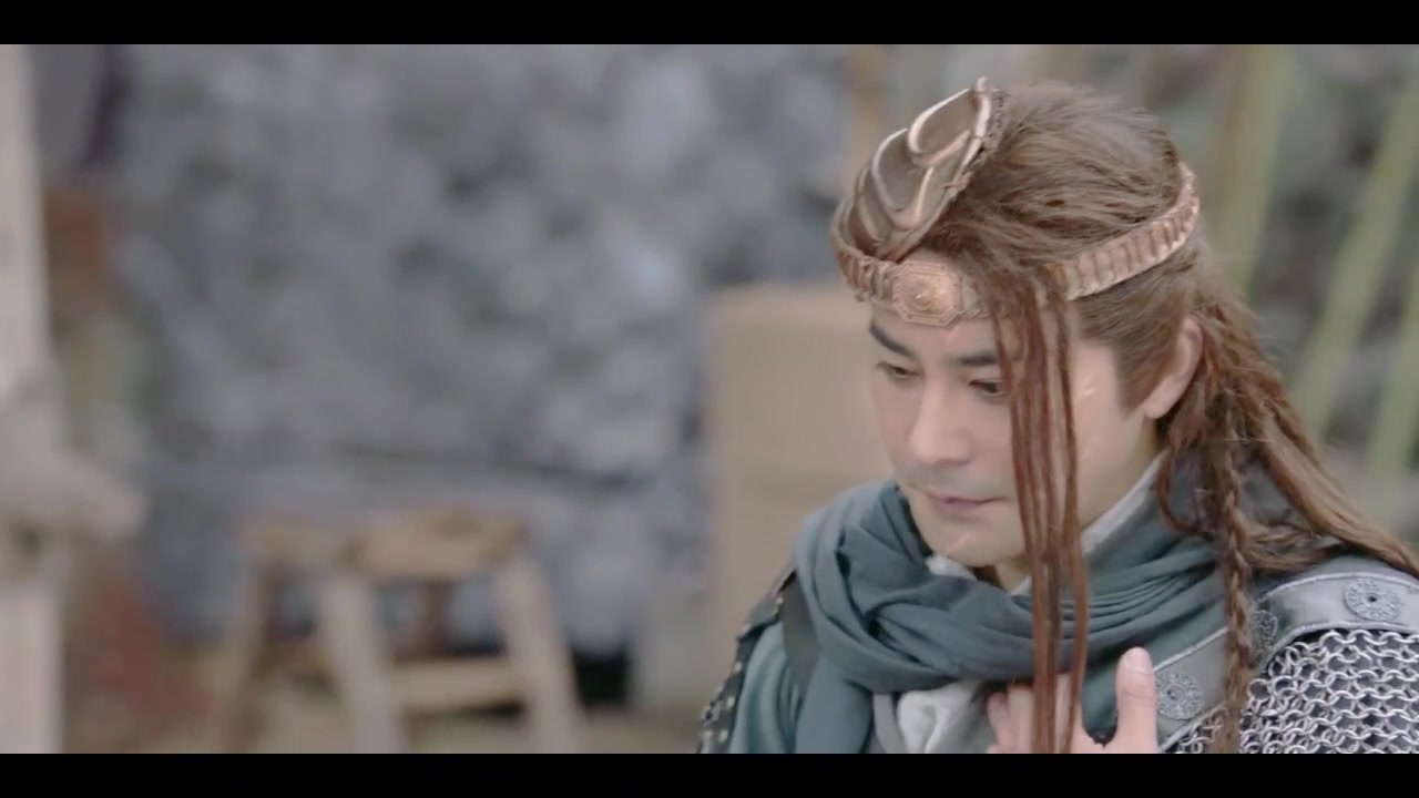 新版倚天屠龙记范遥宗峰岩哈哈哈哈右使也有萌萌的一面另外有左使出镜