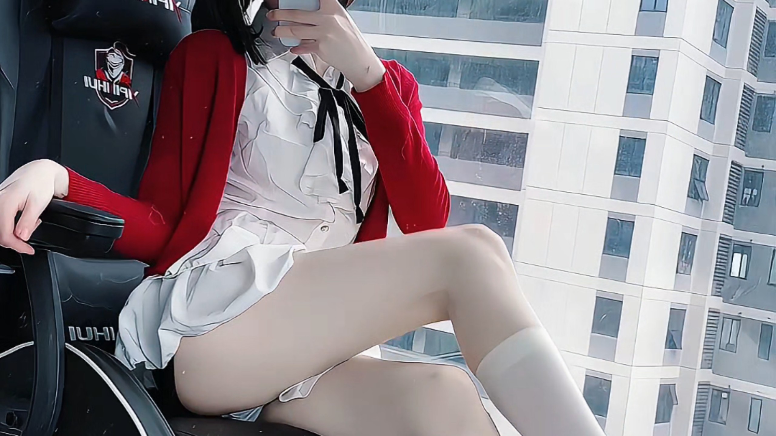 看够了嘛  小坏蛋
