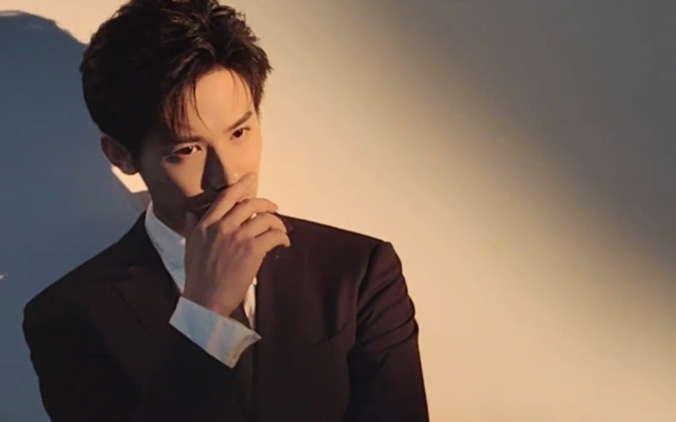 【郑业成 dy 】230421 更新/另外一个角度的西装花絮