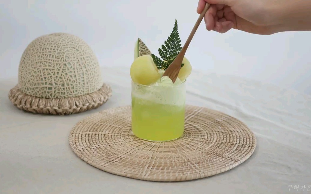 【饮品制作】蜜瓜苏打水