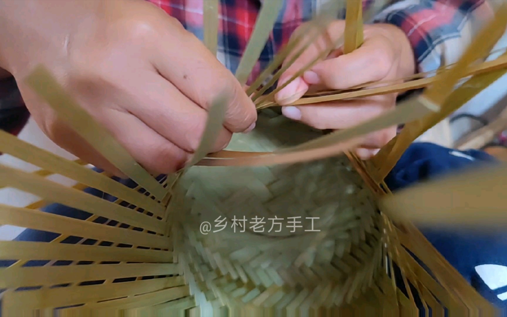 不配音不加速看师傅编水果鸟巢篮