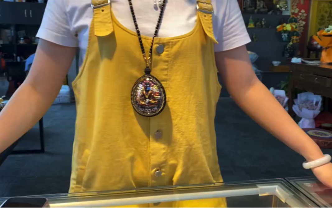 朋友要求打牌别带普盖娇