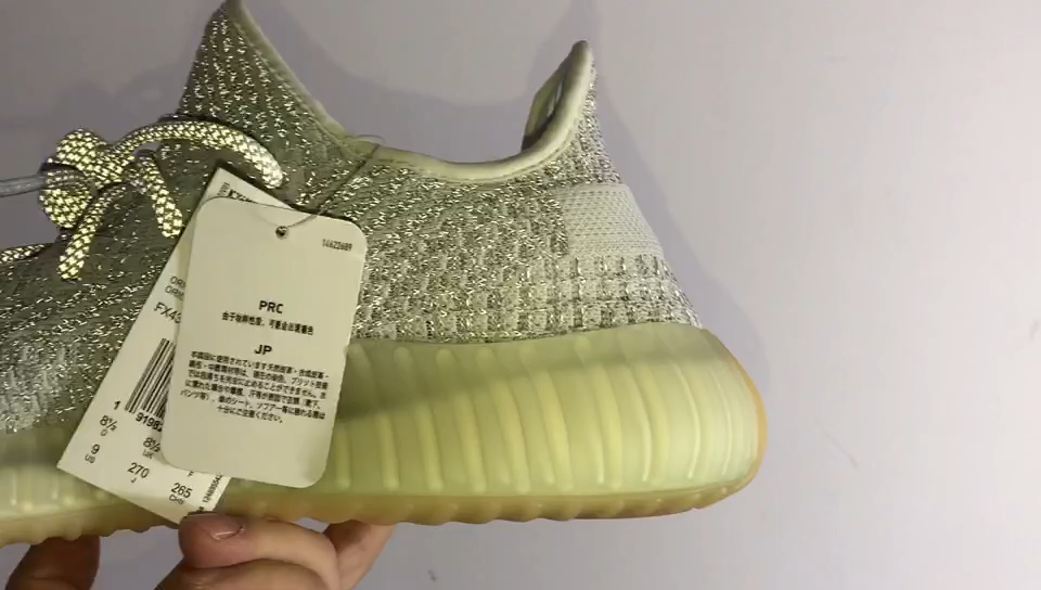 实拍视频OG版本 Adidas Yeezy 350 V2 椰子350灰白侧透反光 满天星 FX4349尺码:36–47哔哩哔哩bilibili