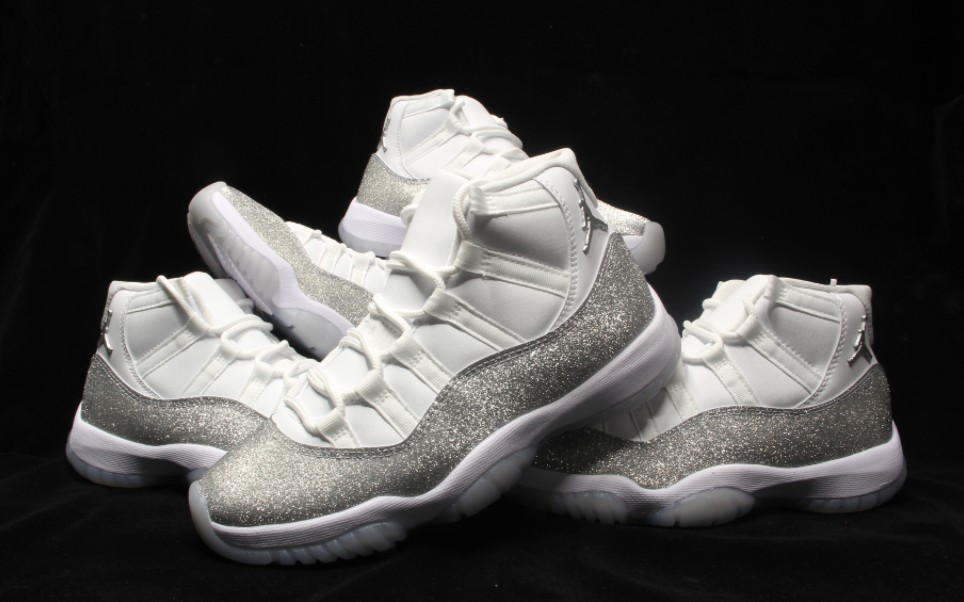 球鞋不仅可以陪你征战球场还能陪你走进婚姻的殿堂——aj11满天星开箱