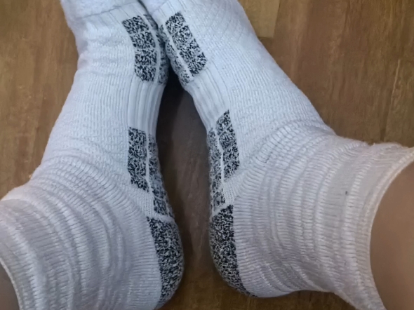 破袜子把我的aj穿的又潮又臭