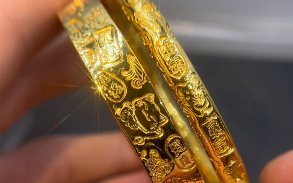 200克吉言金手镯,0损耗完成 姐妹俩一人一个