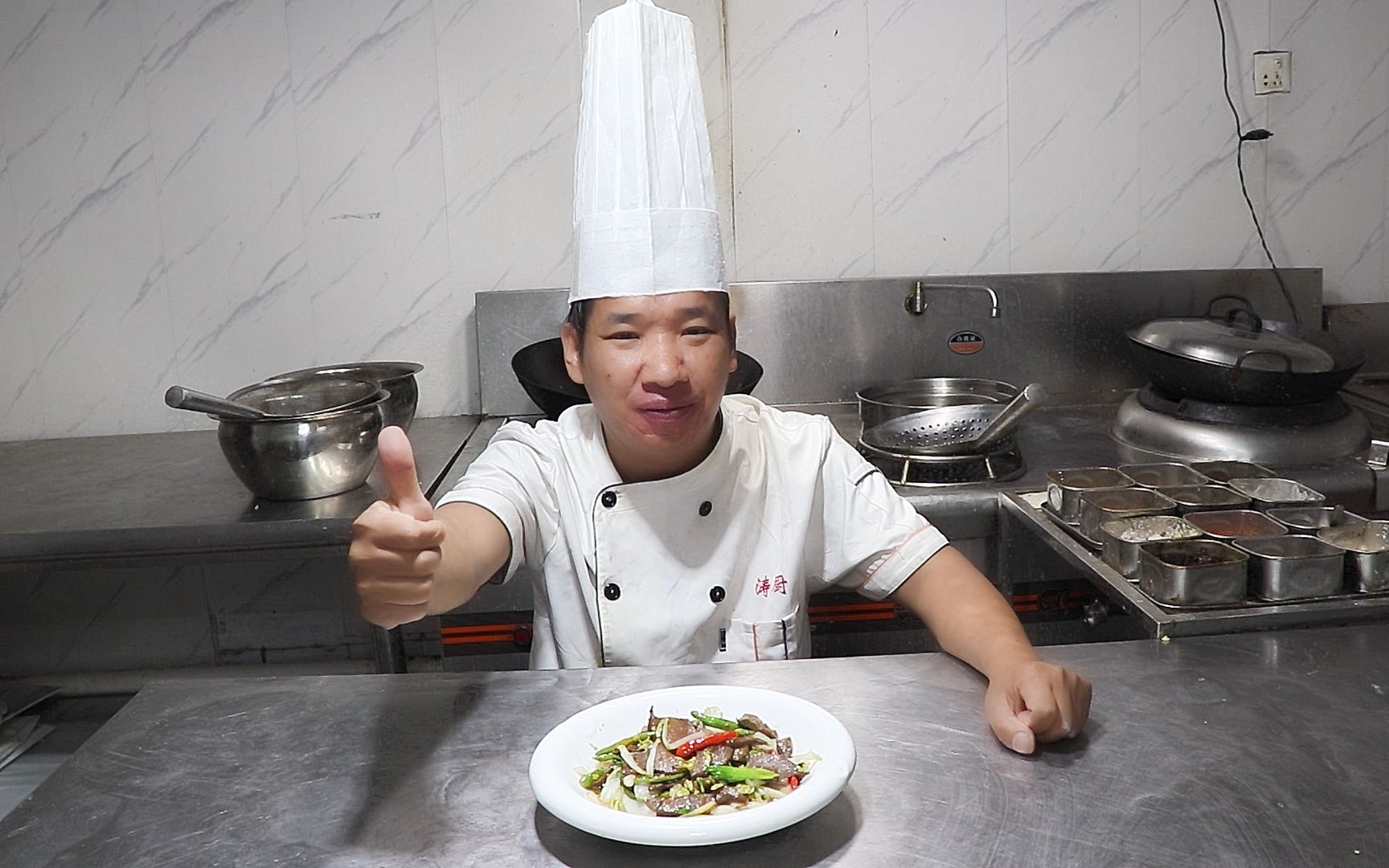 活动  为什么你炒的猪肝黏糊糊又腥又老,大厨教几招,学会就不用去饭店