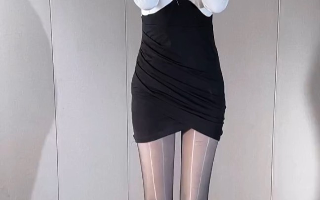 谁能拒绝油亮黑丝姐姐呢