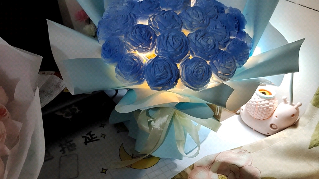 纸巾玫瑰花碎冰蓝