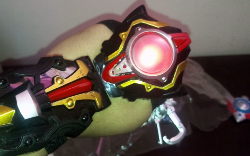 【玩家老黑】价值30块的盗版泰迦火花1.