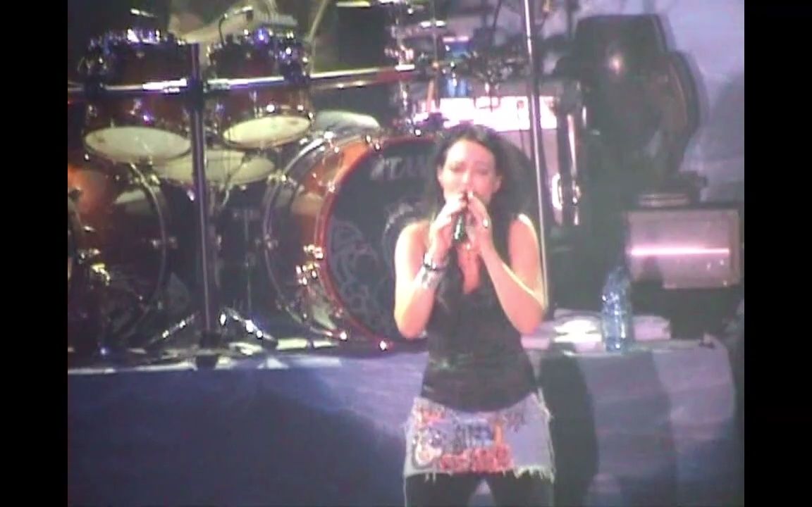 [图]Nightwish Tel Aviv 6 10 2007 A姐的第一场公开演唱会高清珍贵视频