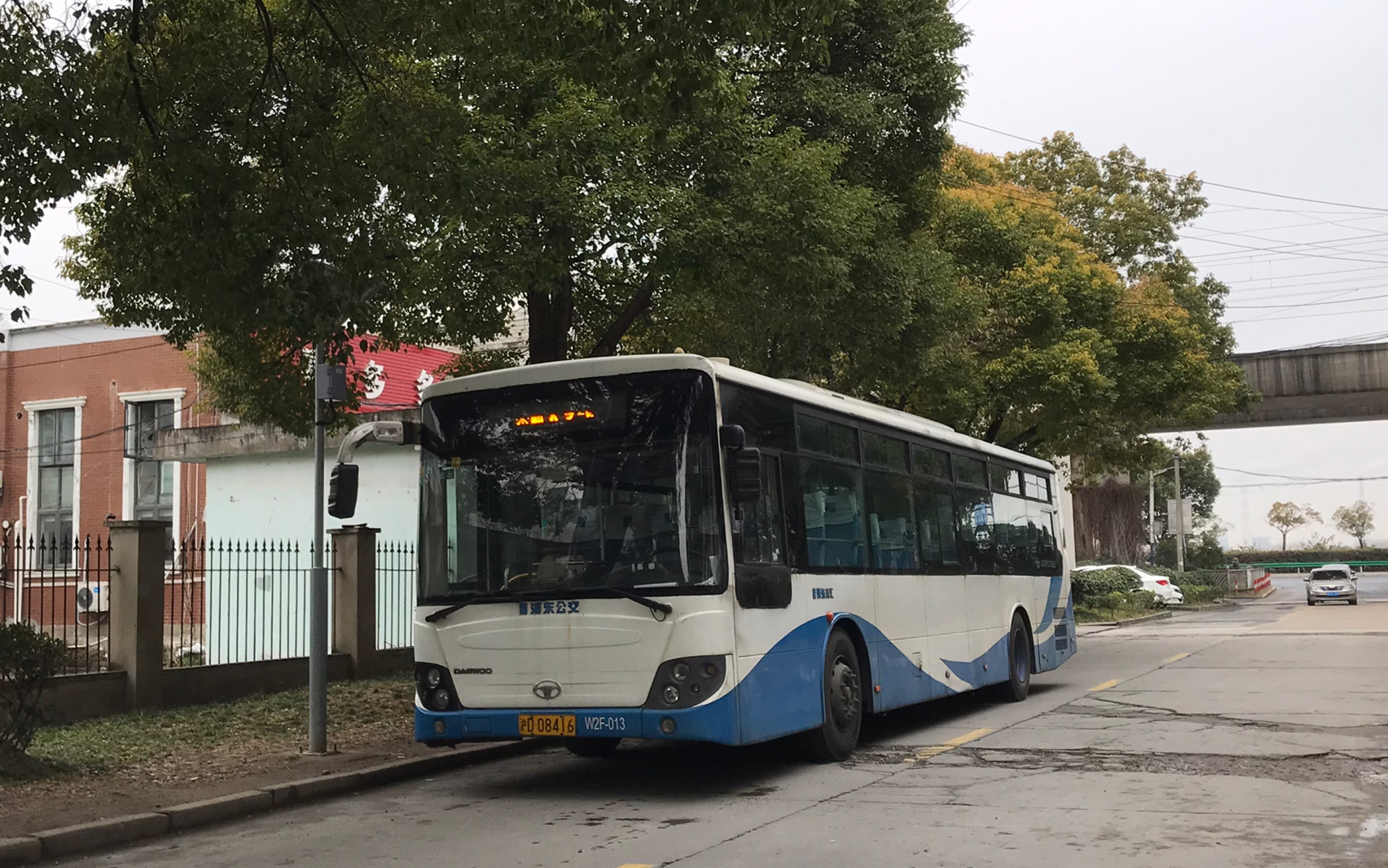 上海公交航大专线w2f运行车内视角