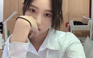 Download Video: 【SNH48】【金莹玥】听兔牙讲神秘的出生史