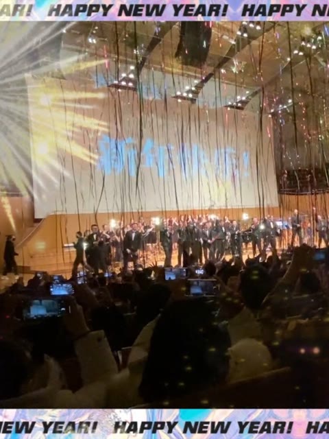 话剧《 》与 @上海彩虹室内合唱团(o3xw34k5bzqrh5uw) 接连上演,5个多