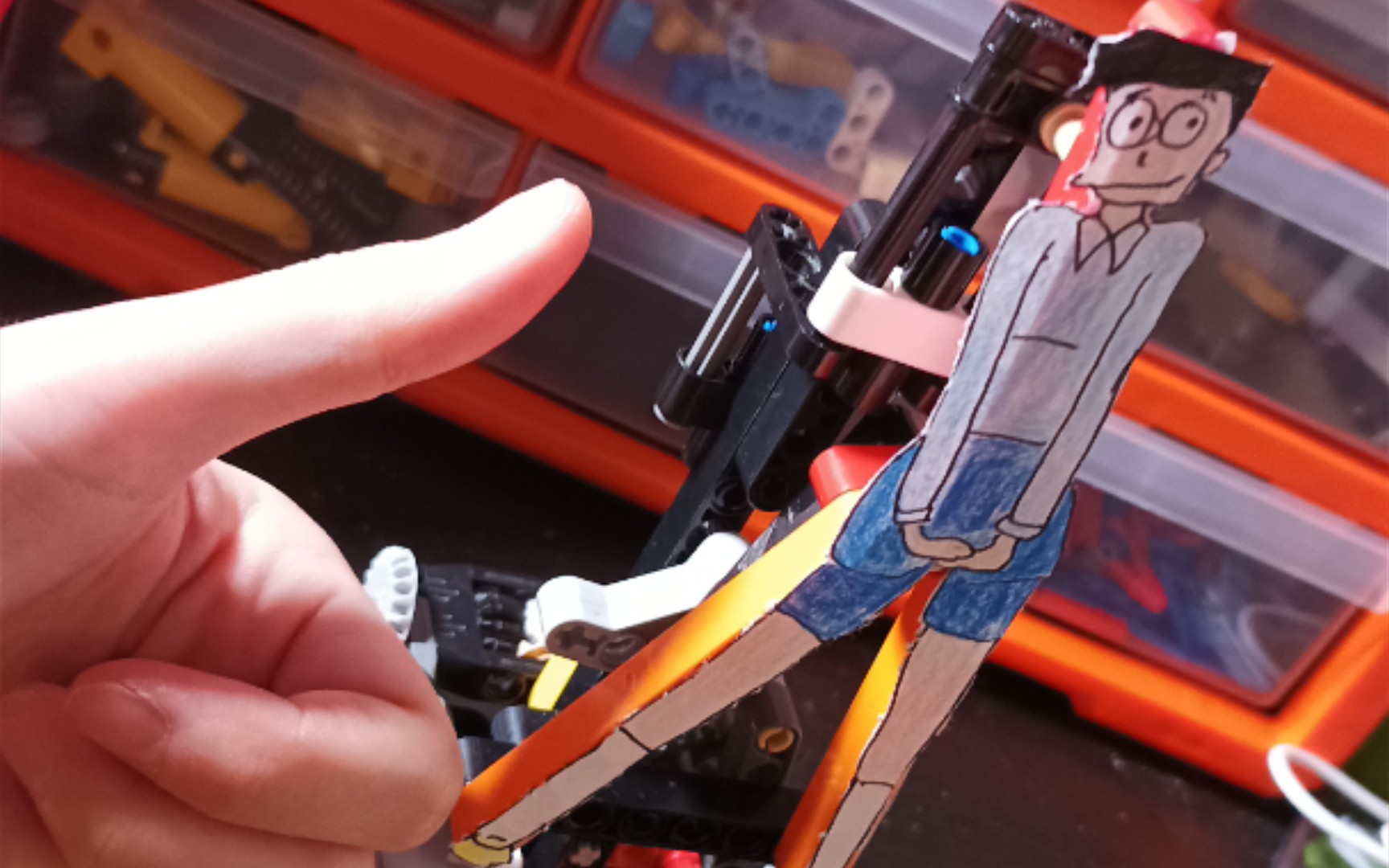 初中生耗时3小时用乐高自制胖虎诱捕器,我蚌埠住了哈哈哈哈