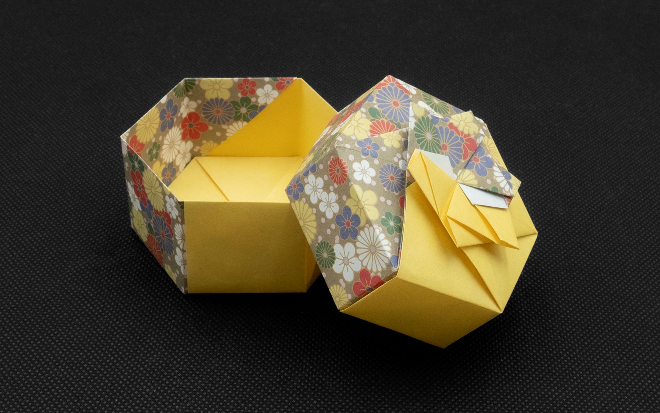 【折纸-教程】折个六边形花盒装月饼,中秋将至花好月圆~-小豆包angel