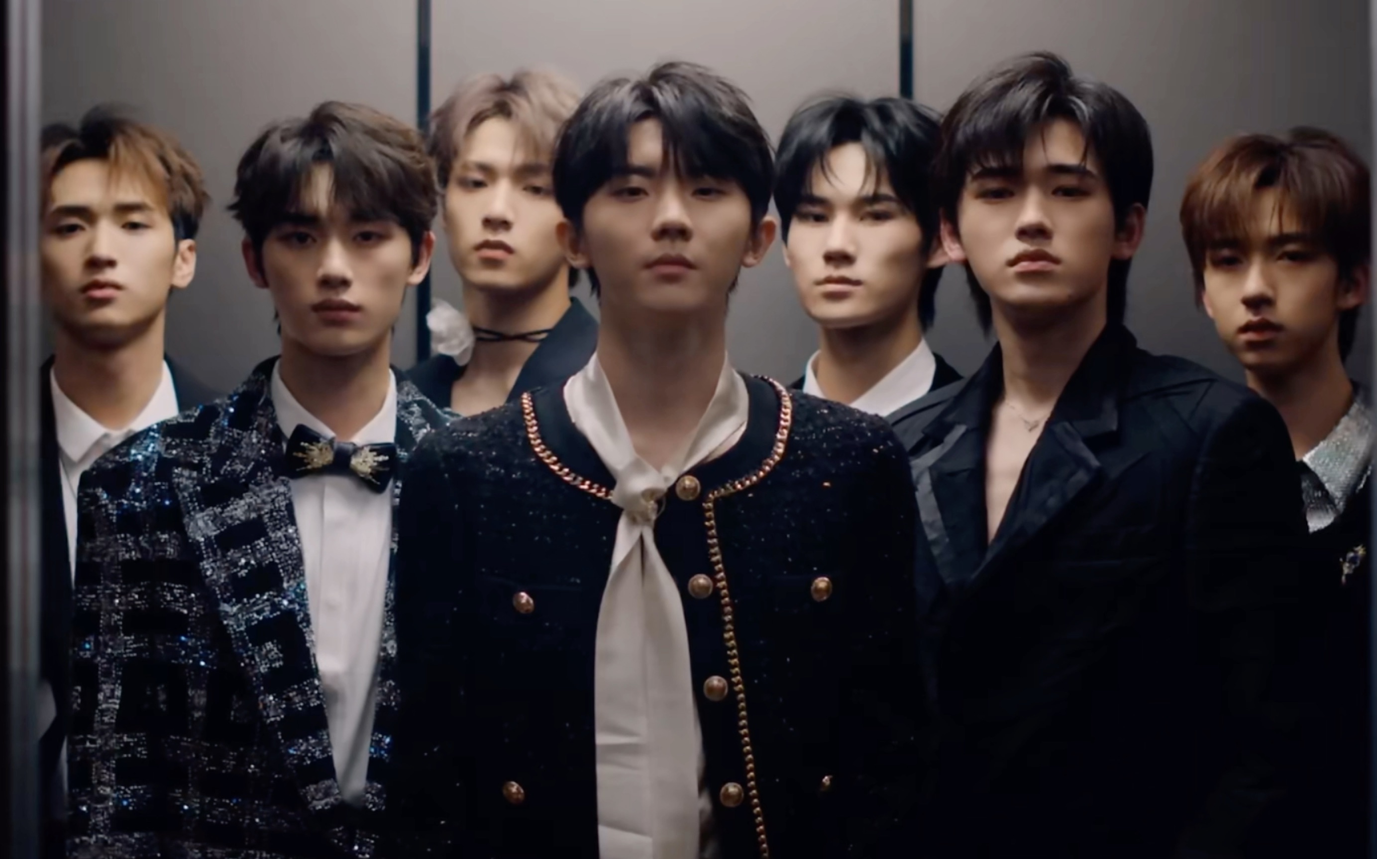 【时代少年团】澳门演唱会vcr,无声的对峙,"电梯直到18楼".