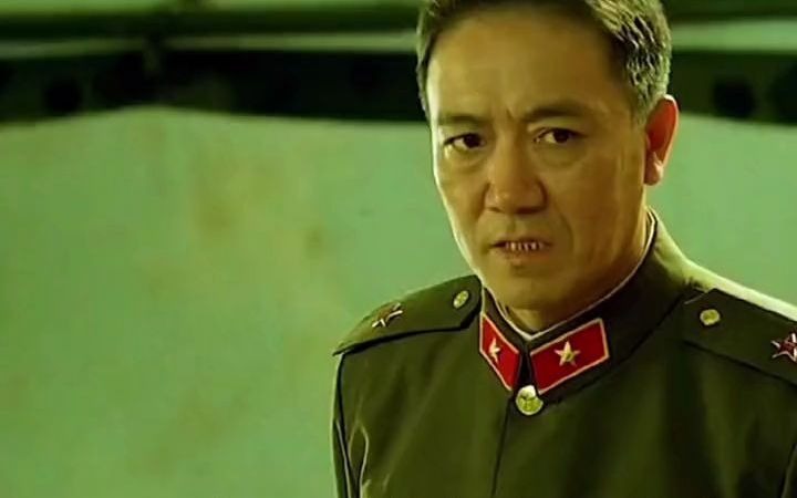 放弃转业享受副师级待遇身残志坚终成独臂将军