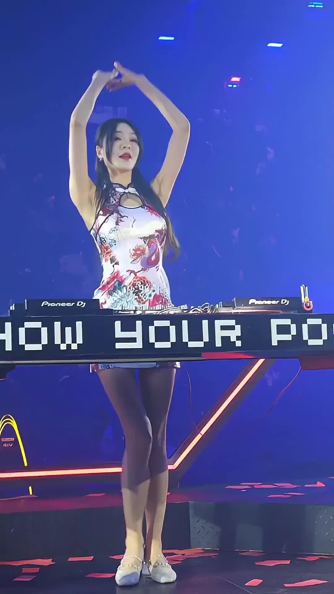 车载音乐粤语dj小姐姐蹦迪