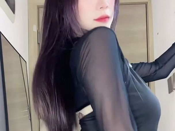 【快手-露露酱】竖版-热舞剪辑,好烧,拿好纸巾 (69)