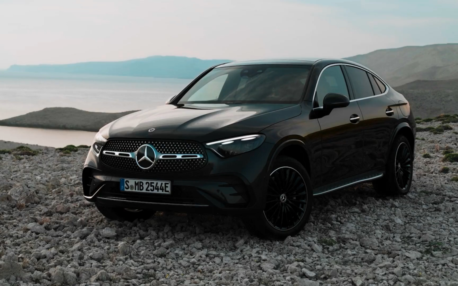 2024梅赛德斯奔驰glc coupe内部和外部细节