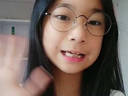 张婉莹和福建小兄妹(个人签名)