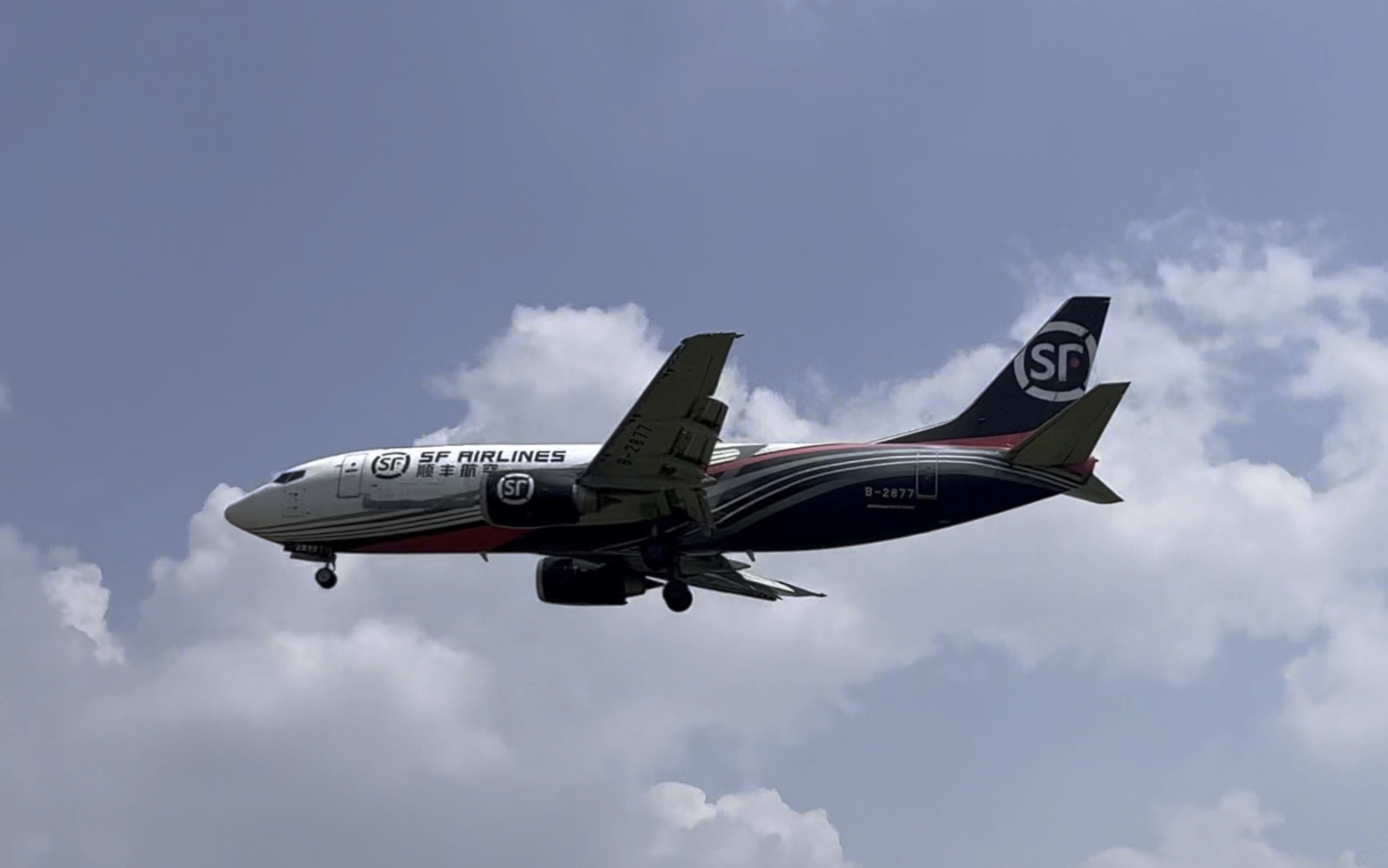 太原武宿机场——难得在阳间时间抵达的顺丰航空b737-300f